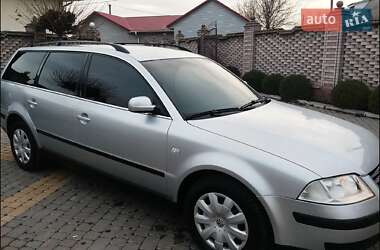 Универсал Volkswagen Passat 2002 в Тульчине