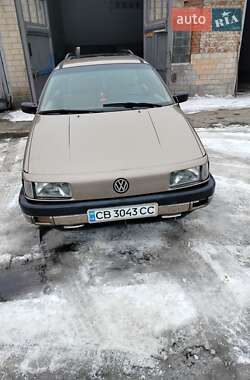Універсал Volkswagen Passat 1990 в Чернігові