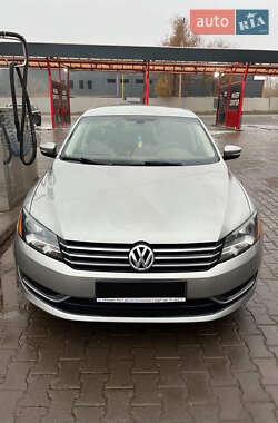 Седан Volkswagen Passat 2013 в Кривом Роге