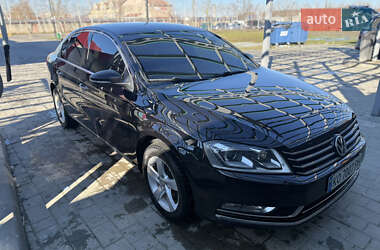Седан Volkswagen Passat 2014 в Виноградові