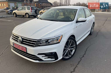 Седан Volkswagen Passat 2016 в Луцьку