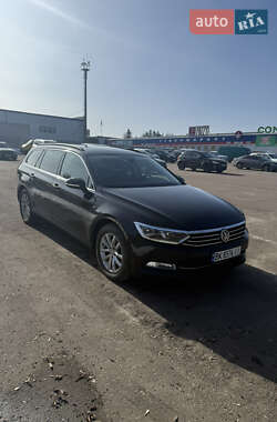 Универсал Volkswagen Passat 2018 в Ровно