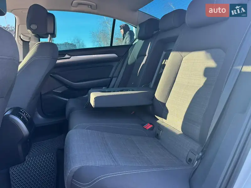 Volkswagen Passat 2020 VIN WVWZZZ3CZME029131 фото оголошення 11 з 59