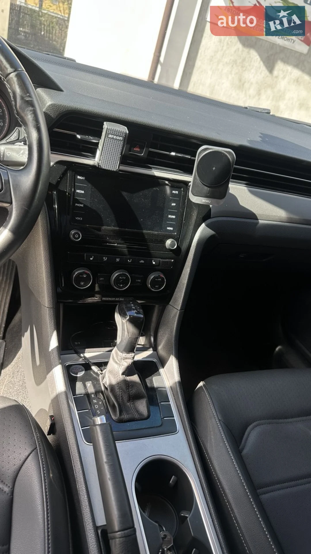 2019 Volkswagen Passat - мініатюра 3