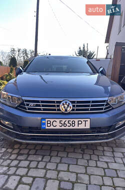 Універсал Volkswagen Passat 2017 в Львові