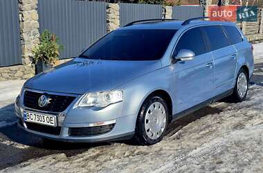 Універсал Volkswagen Passat 2010 в Звягелі