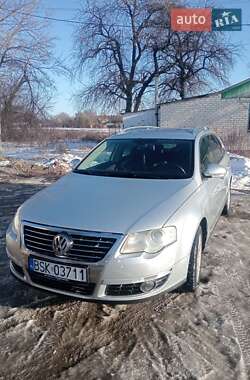 Универсал Volkswagen Passat 2006 в Богуславе