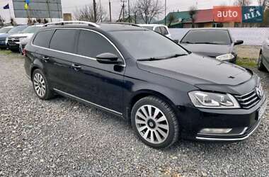 Універсал Volkswagen Passat 2012 в Хмельницькому