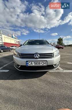 Універсал Volkswagen Passat 2011 в Києві