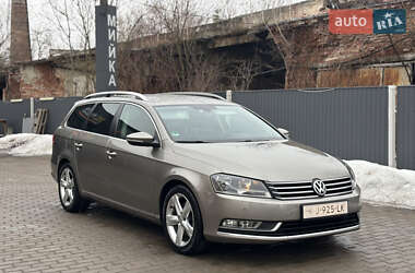 Универсал Volkswagen Passat 2013 в Калуше