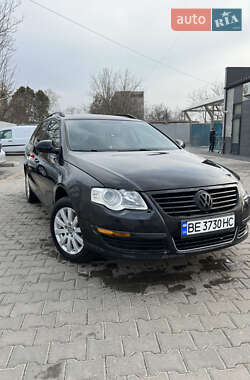 Универсал Volkswagen Passat 2006 в Николаеве