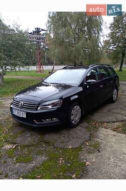 Універсал Volkswagen Passat 2012 в Калуші