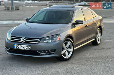 Седан Volkswagen Passat 2013 в Львові