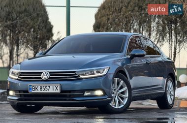 Седан Volkswagen Passat 2014 в Сарнах