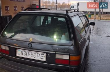 Универсал Volkswagen Passat 1989 в Виноградове
