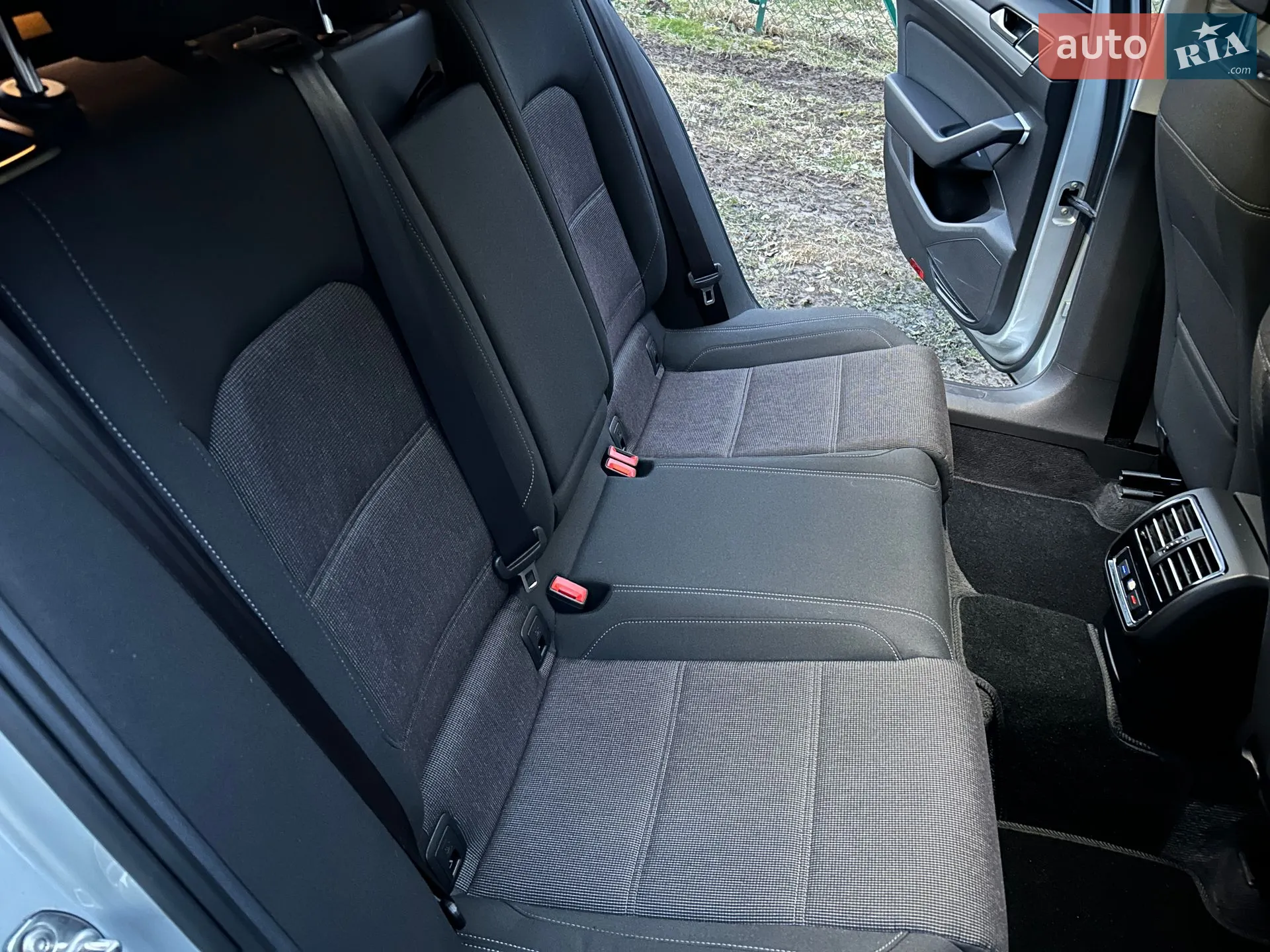 2015 Volkswagen Passat - мініатюра 33