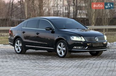 Седан Volkswagen Passat 2012 в Днепре