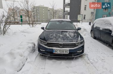 Универсал Volkswagen Passat 2020 в Львове