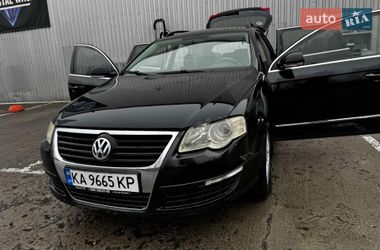 Универсал Volkswagen Passat 2008 в Киеве