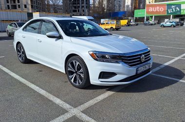 Седан Volkswagen Passat 2021 в Киеве