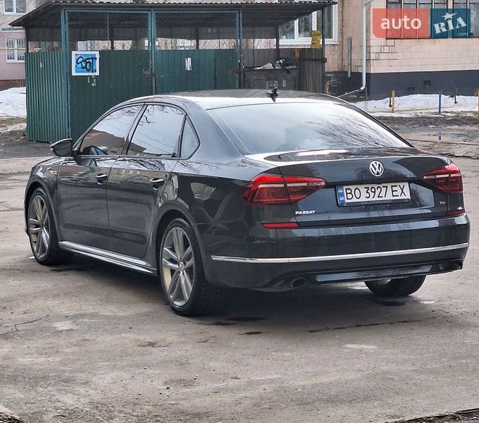 Седан Volkswagen Passat 2018 в Тернополе