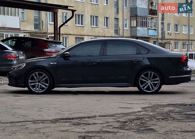Седан Volkswagen Passat 2018 в Тернополе