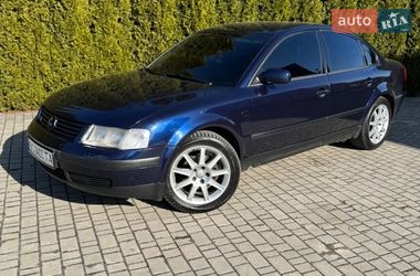 Седан Volkswagen Passat 1998 в Львові