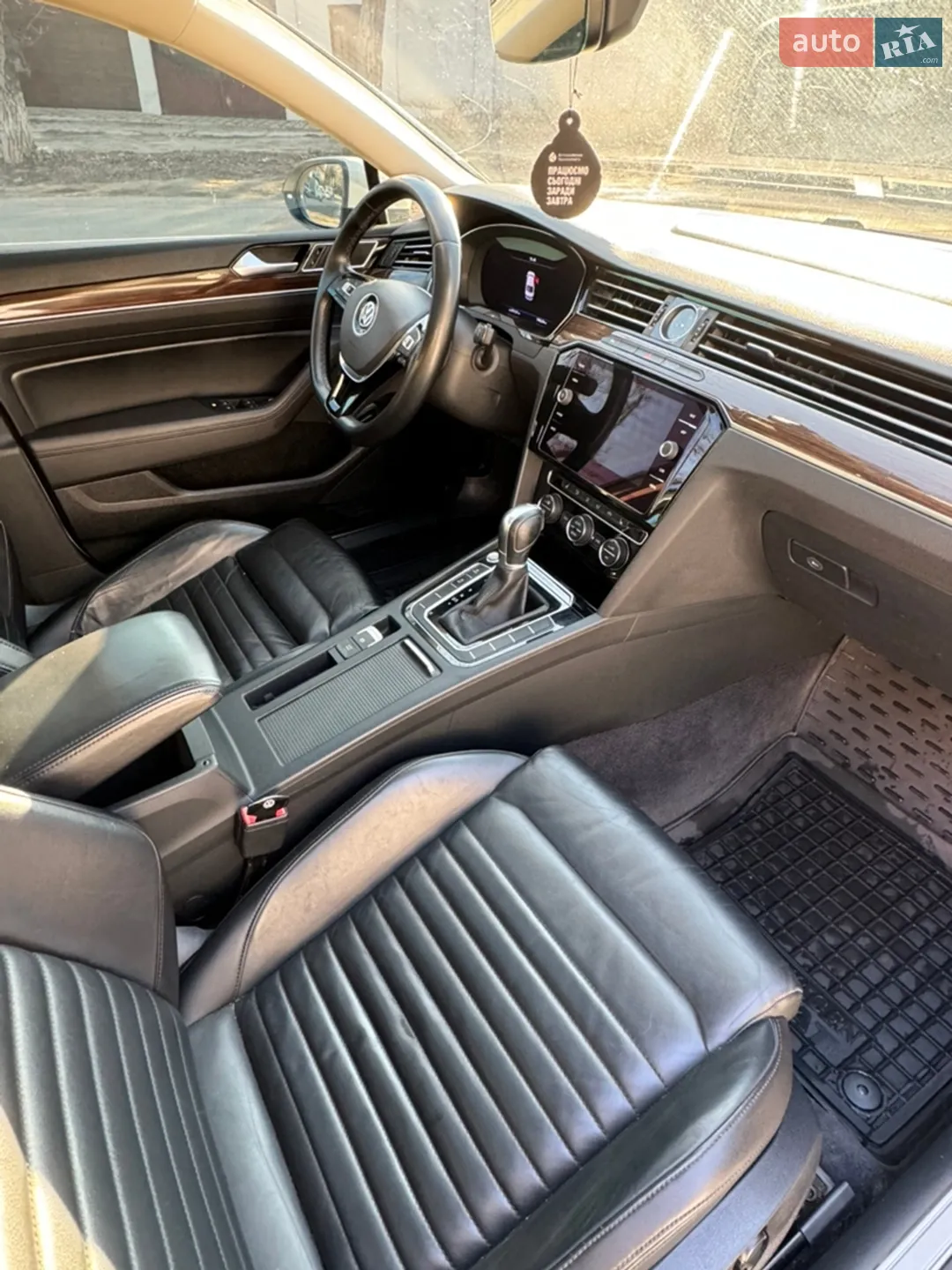 2017 Volkswagen Passat - мініатюра 9