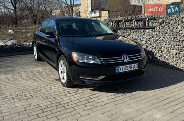 Седан Volkswagen Passat 2012 в Ивано-Франковске
