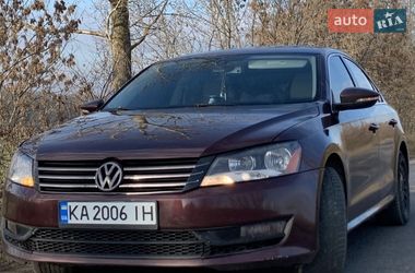 Седан Volkswagen Passat 2012 в Киеве