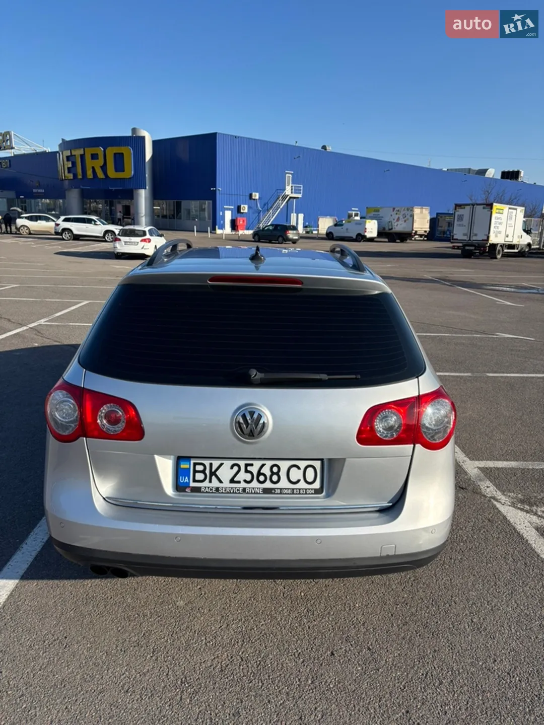 2010 Volkswagen Passat - мініатюра 4