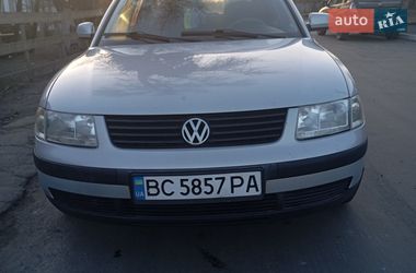 Седан Volkswagen Passat 1999 в Буске