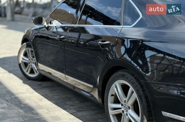 Седан Volkswagen Passat 2012 в Львове