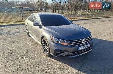 Седан Volkswagen Passat 2017 в Дніпрі