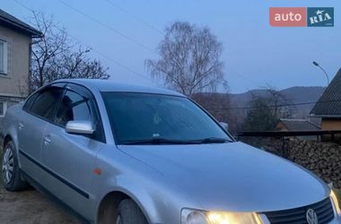 Седан Volkswagen Passat 1996 в Ужгороде