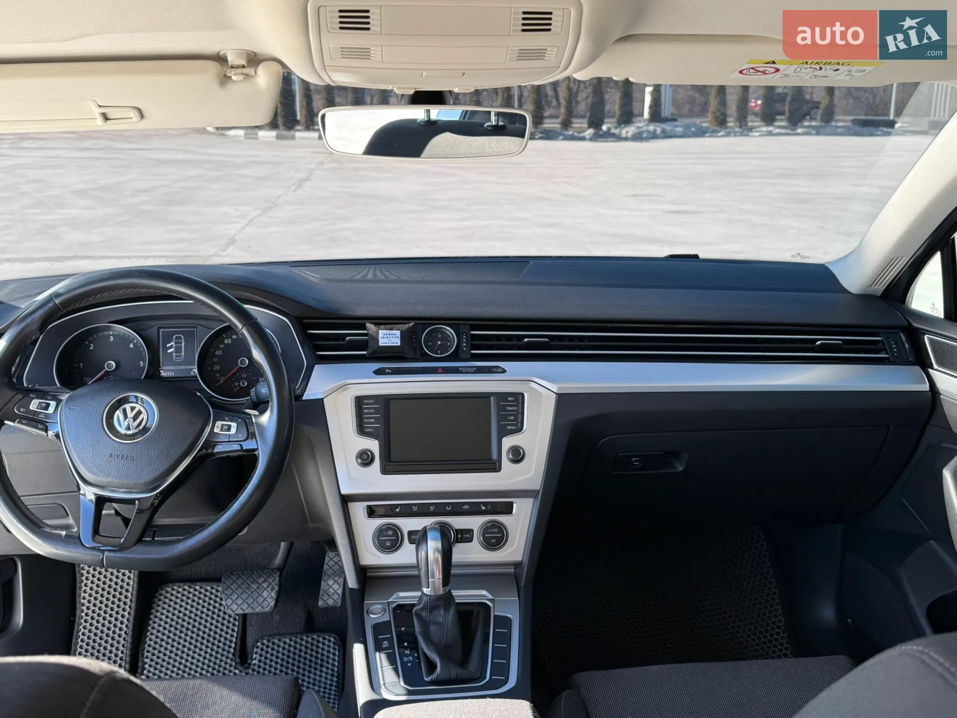 2015 Volkswagen Passat - мініатюра 18
