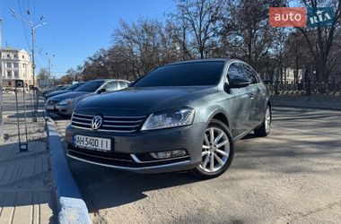 Седан Volkswagen Passat 2013 в Дніпрі