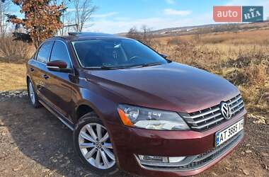 Седан Volkswagen Passat 2012 в Долині