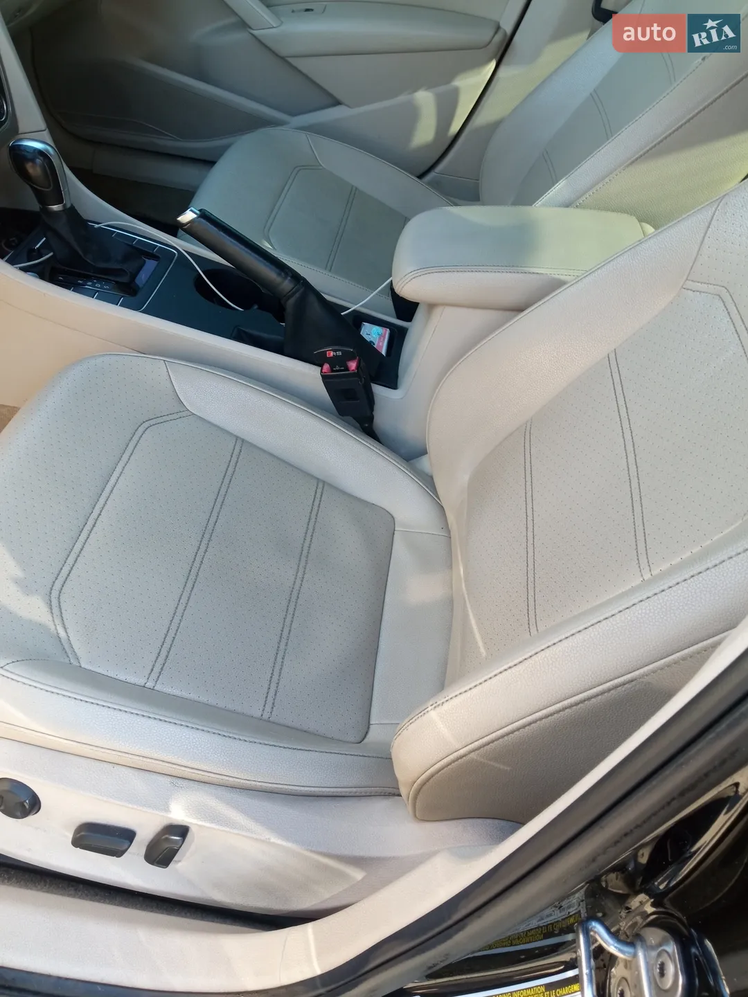 2015 Volkswagen Passat - мініатюра 2