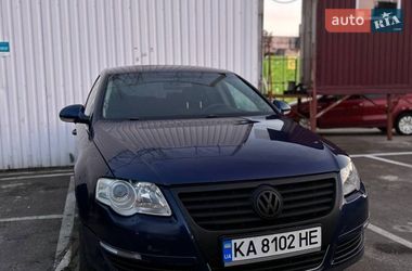 Седан Volkswagen Passat 2005 в Києві