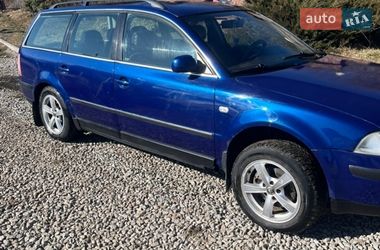 Універсал Volkswagen Passat 2001 в Хотині