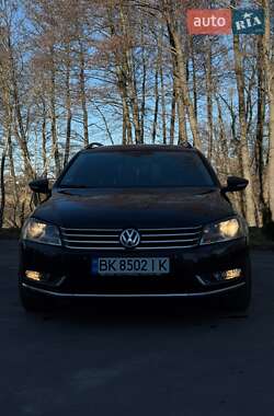 Универсал Volkswagen Passat 2011 в Мироновке