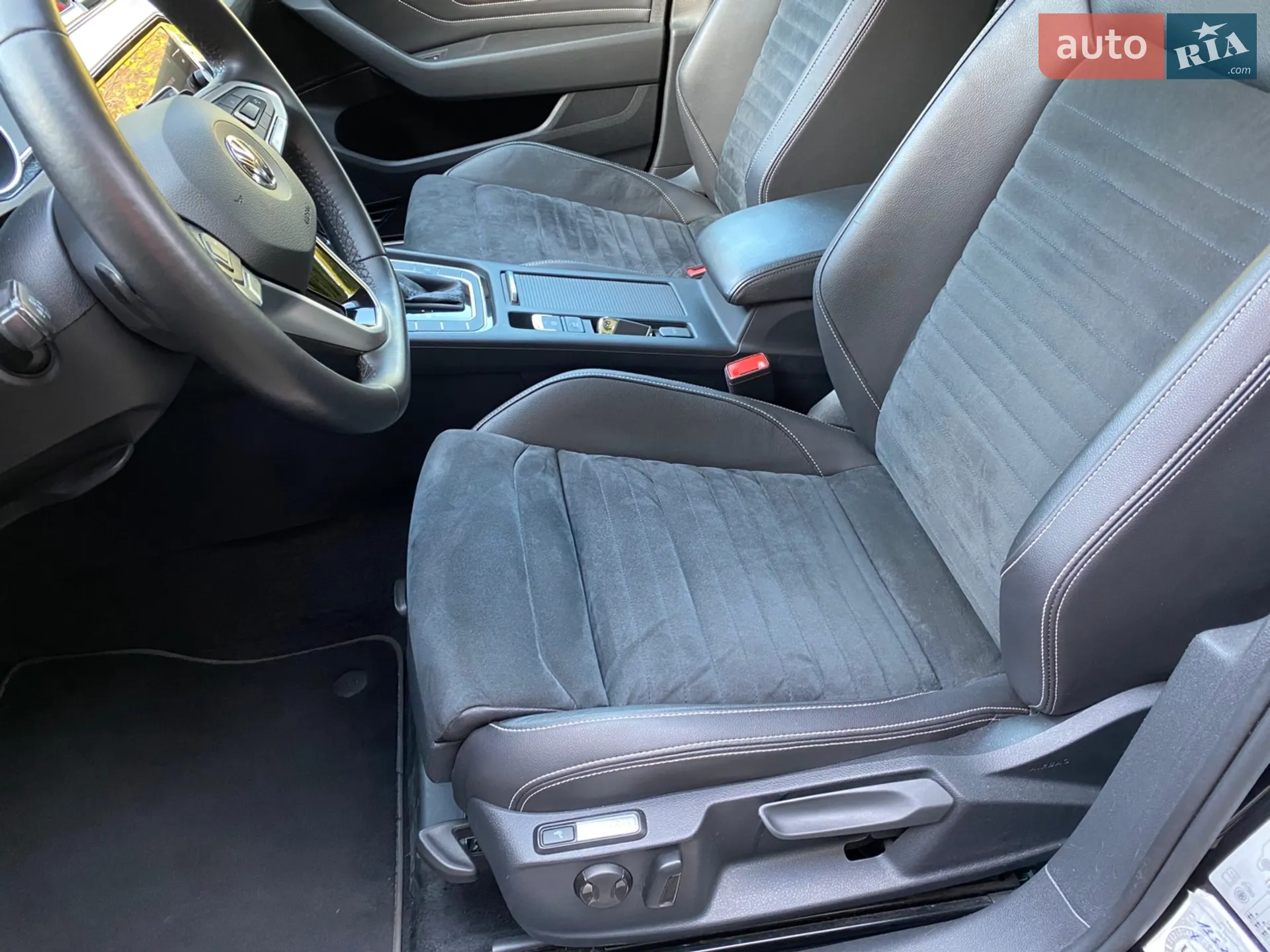 2020 Volkswagen Passat - мініатюра 21
