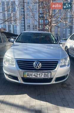 Седан Volkswagen Passat 2006 в Києві