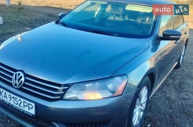 Седан Volkswagen Passat 2014 в Киеве