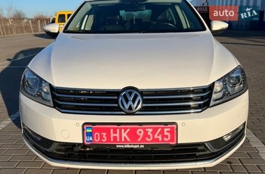 Универсал Volkswagen Passat 2011 в Дубно