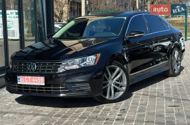 Седан Volkswagen Passat 2016 в Кривом Роге