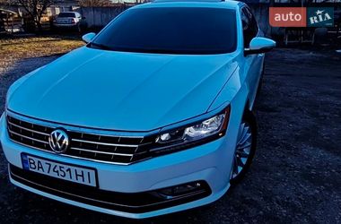 Седан Volkswagen Passat 2016 в Кропивницком