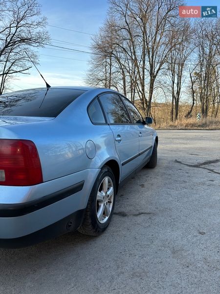 Седан Volkswagen Passat 1998 в Жашкове