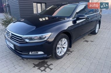Универсал Volkswagen Passat 2017 в Снятине